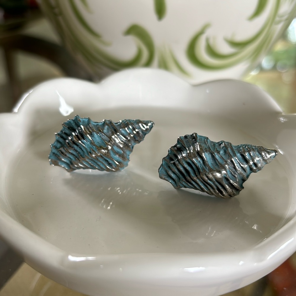 Vintage Savoy Conch Shell Cufflinks